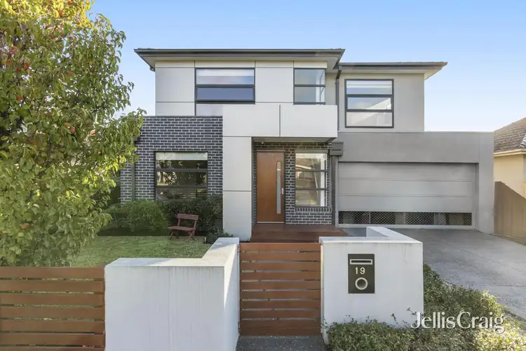 19 Moylan Street