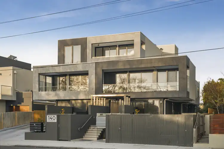 140 Hotham Street