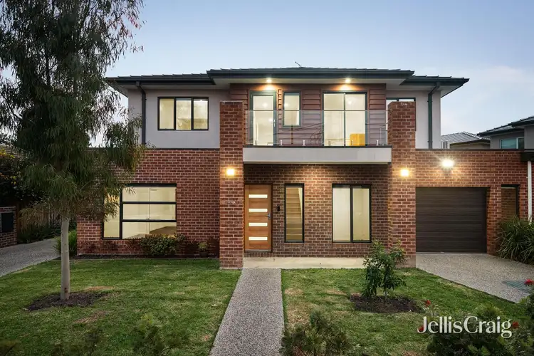 7 Poplar Crescent