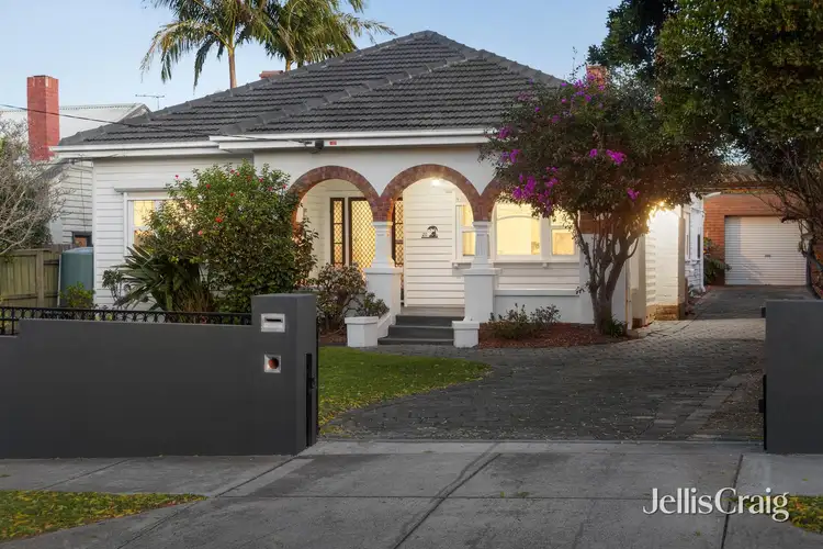 20 Wahroongaa Road