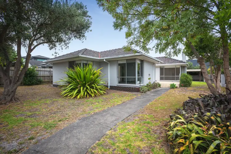 2 Edsall Street