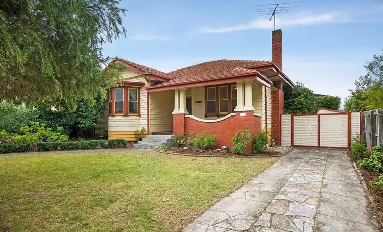 6 Malcolm Street