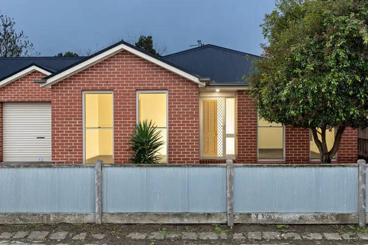 4 Watermans Place