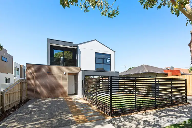 8 Winsome Street
