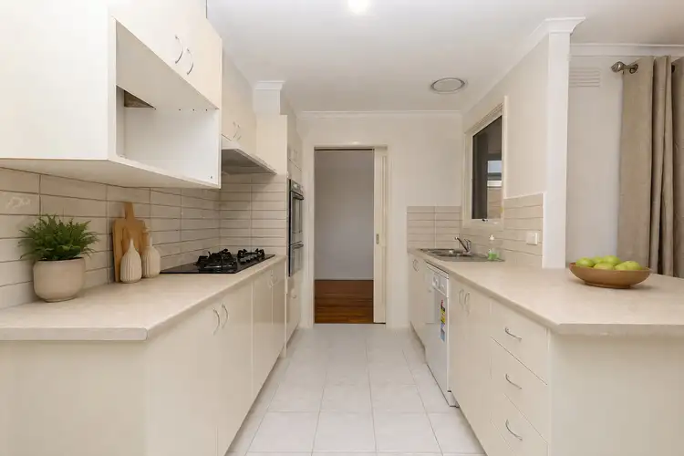 6 Heysen Grove