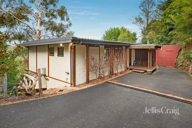 190 Research-Warrandyte Road