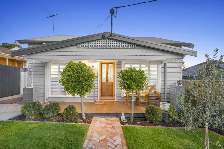 18 Ferntree Gully Road