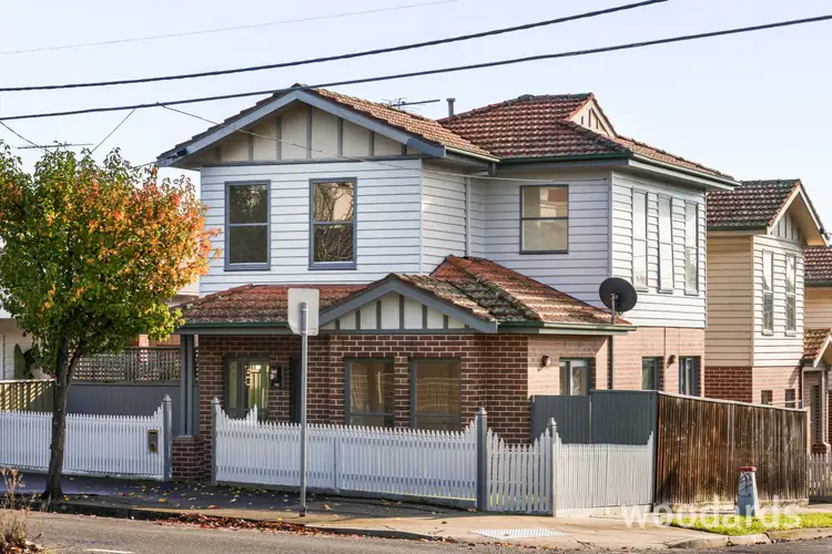 172 Nicholson Street