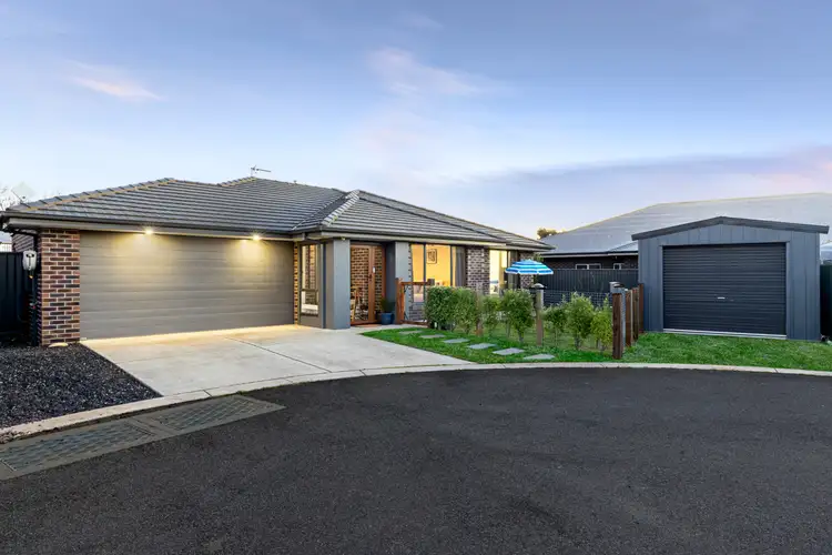 5 Larfield Court