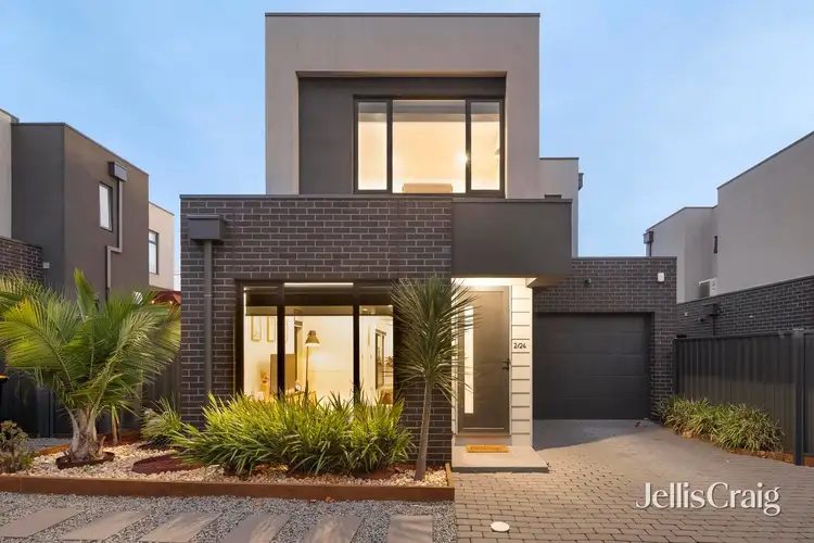 24 Alfred Street