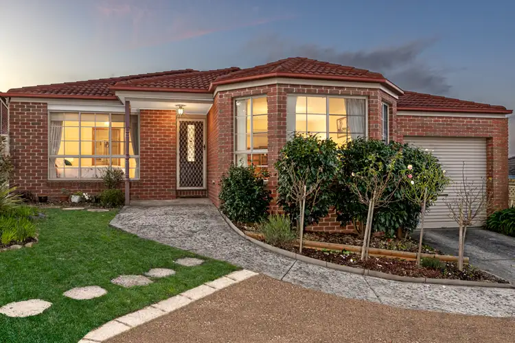 8 Altieri Place