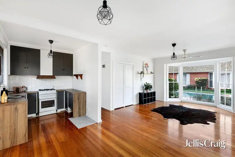 15-17 Lower Plenty Road