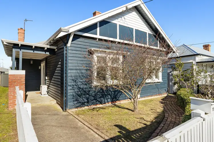 11 Nightingale Street