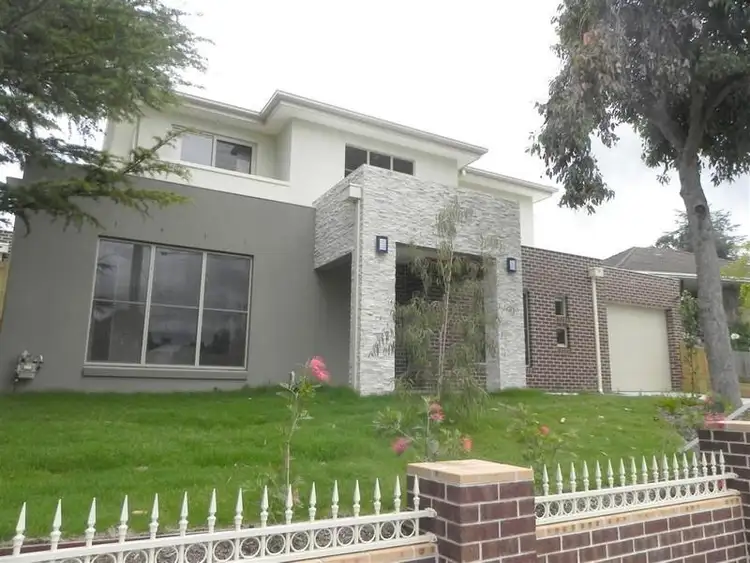 35 Angus Drive