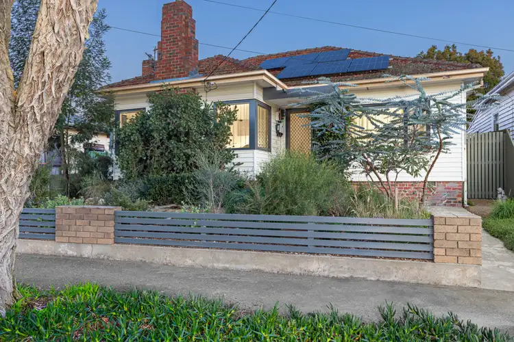 106 Humffray Street North