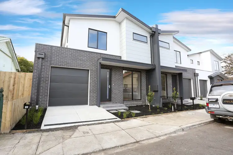 1C Pinkney Street