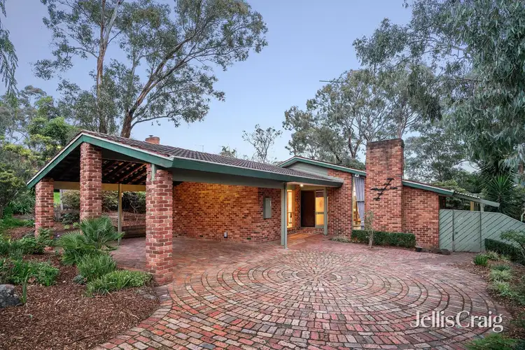 27 Leane Drive