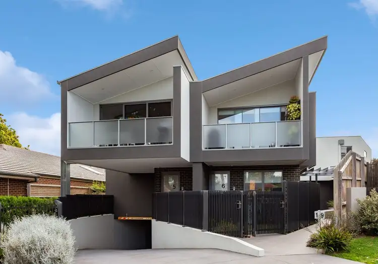 19 Reeve Court