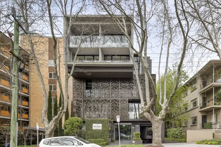 738 Orrong Road