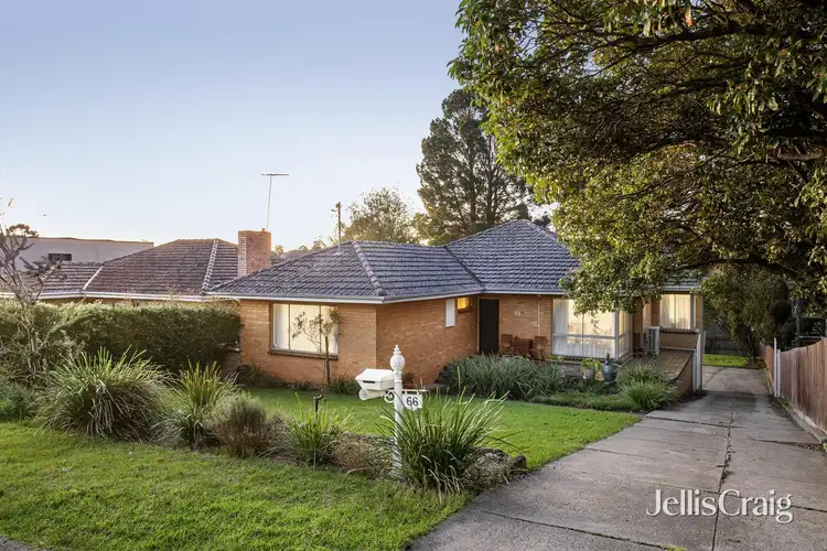 66 Maltravers Road