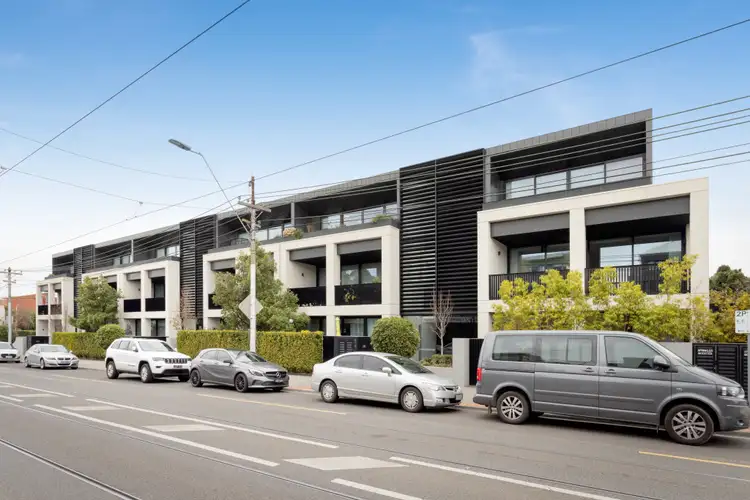 818 Glen Huntly Road