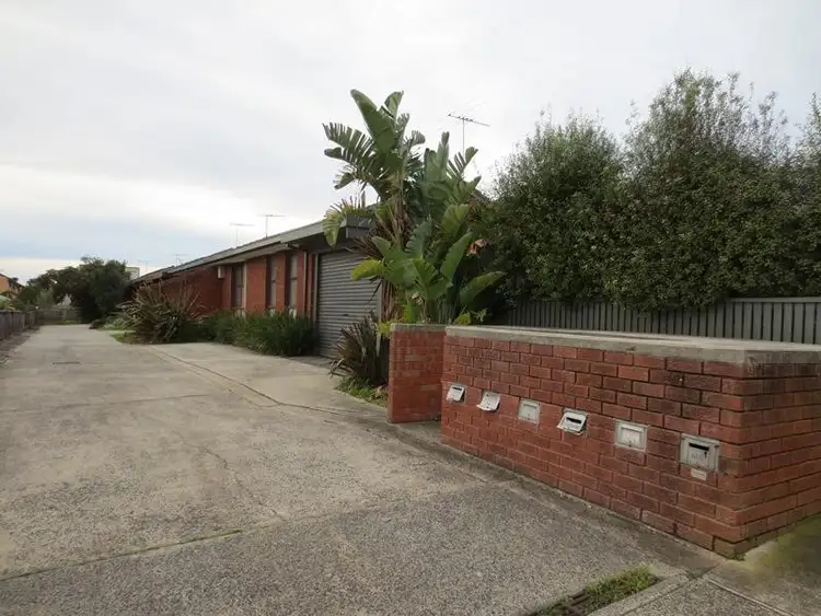 13 Kenilworth Parade