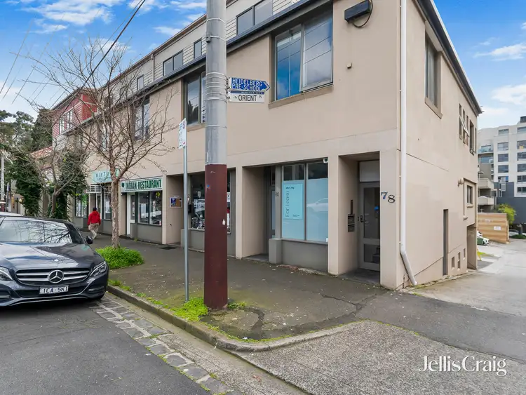 78 Yarra Street