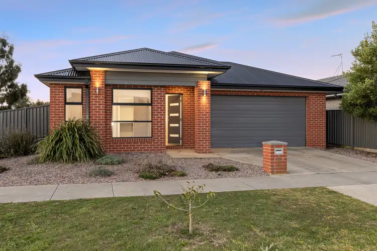 8 Brind Way