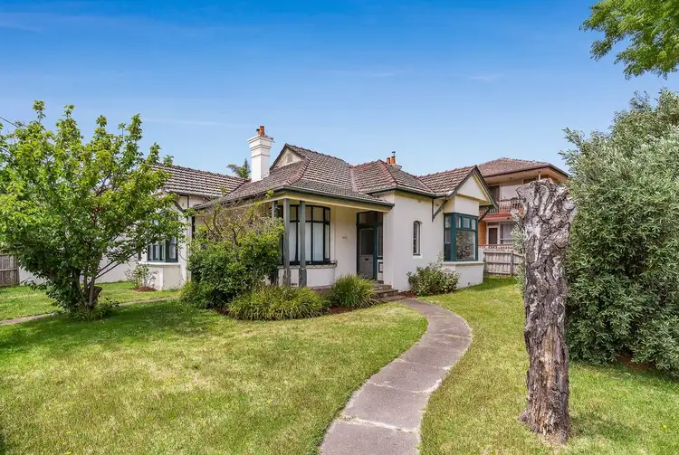1009 Glen Huntly Road
