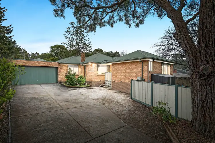 33 Oaktree Road