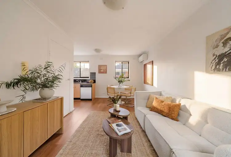 8 Murray Street