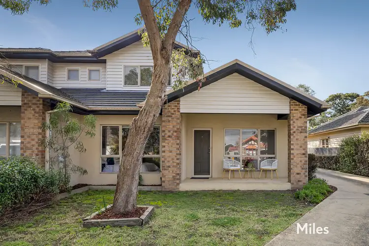 2/24 Strathallan Road, Macleod VIC 3085