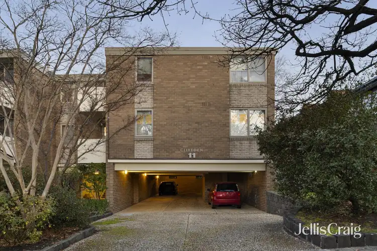 11 Grandview Grove