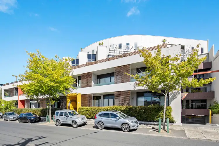 2 Gordon St