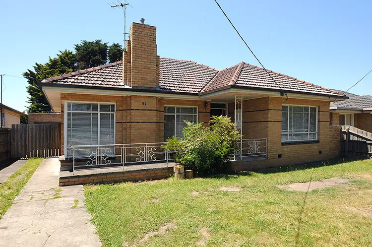 51 Hillside Street