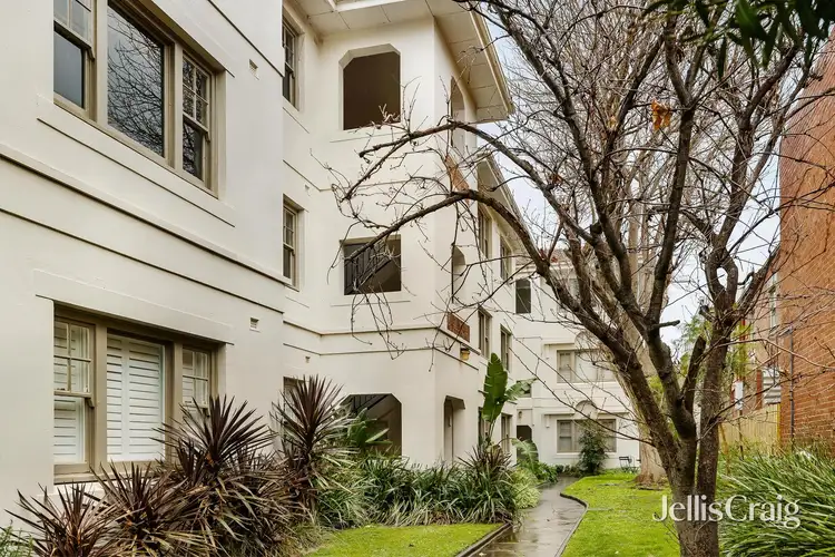 5 Robe Street