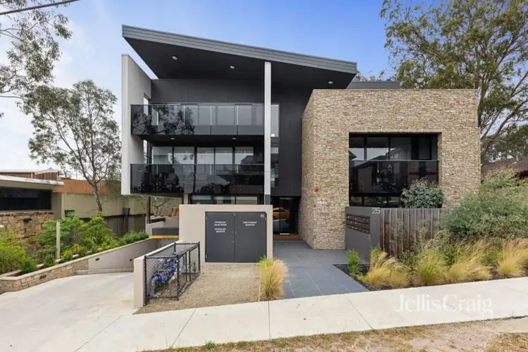25 Pryor Street