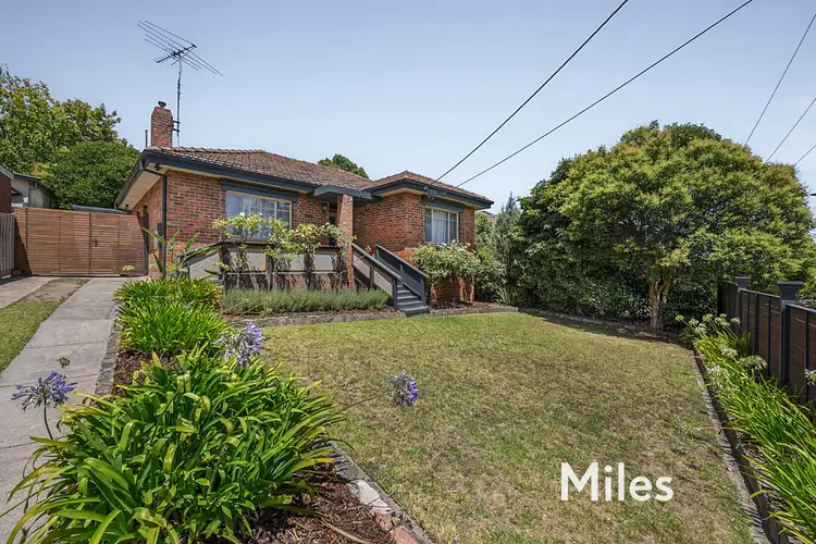 202 Rosanna Road