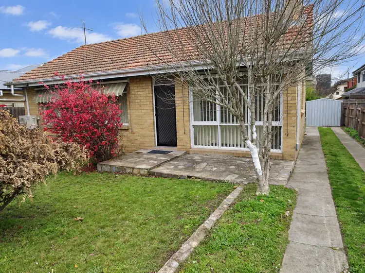 138 Ivanhoe Parade