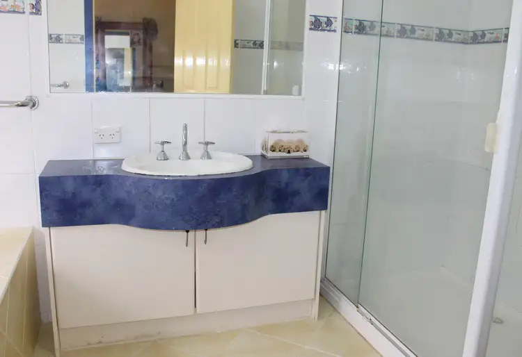 Sixth view of Homely house listing, 25 London Crescent, Narre Warren VIC 3805
