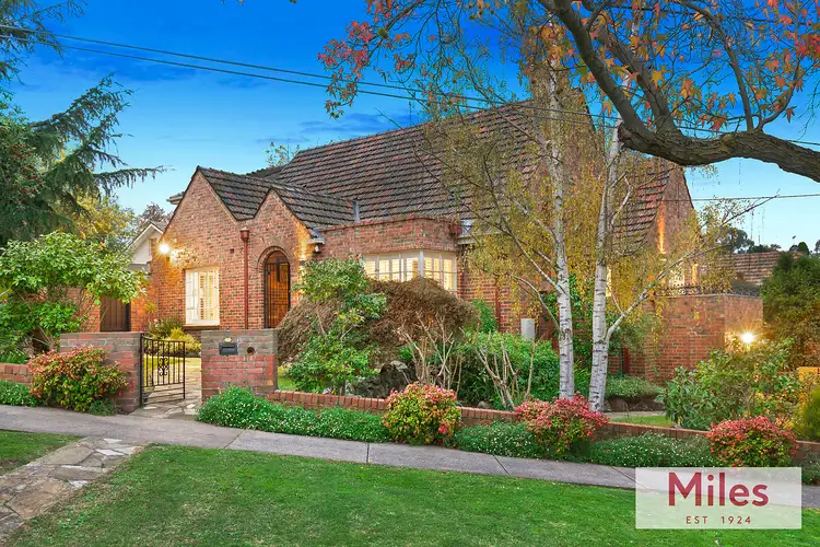 6 Oakdene Place, Ivanhoe East VIC 3079