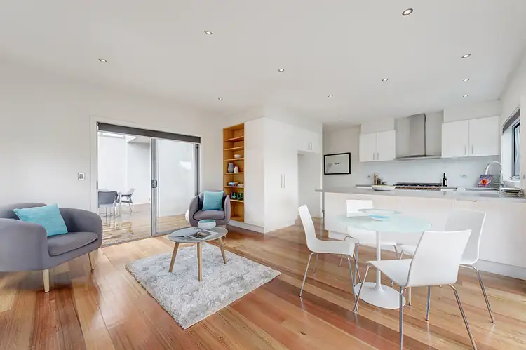 2/17 Alfreda Avenue, Rosanna VIC 3084