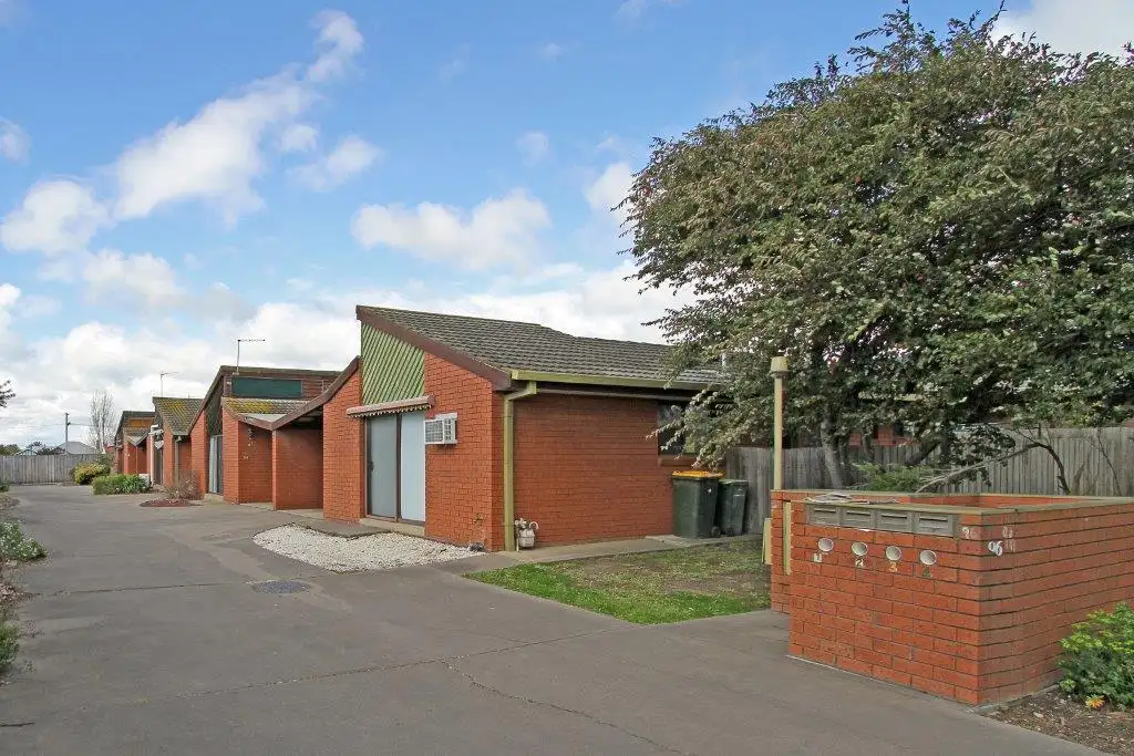 Main view of Homely house listing, 2/96 Reeve Street, Sale VIC 3850