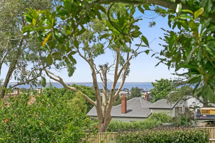 11 Stephen Street, Newtown VIC 3220