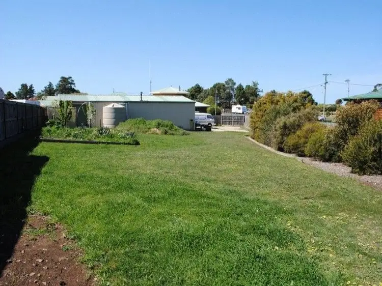 13 Esplanade, Swansea TAS 7190