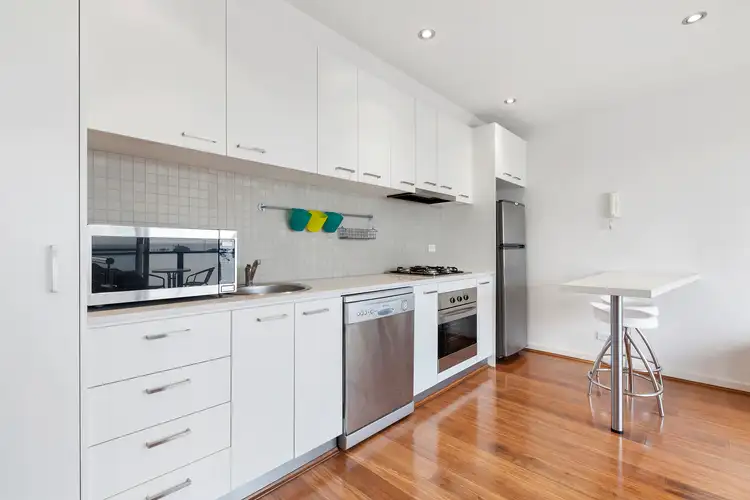 Fourth view of Homely apartment listing, 11/11 Bluff Avenue, Elwood VIC 3184