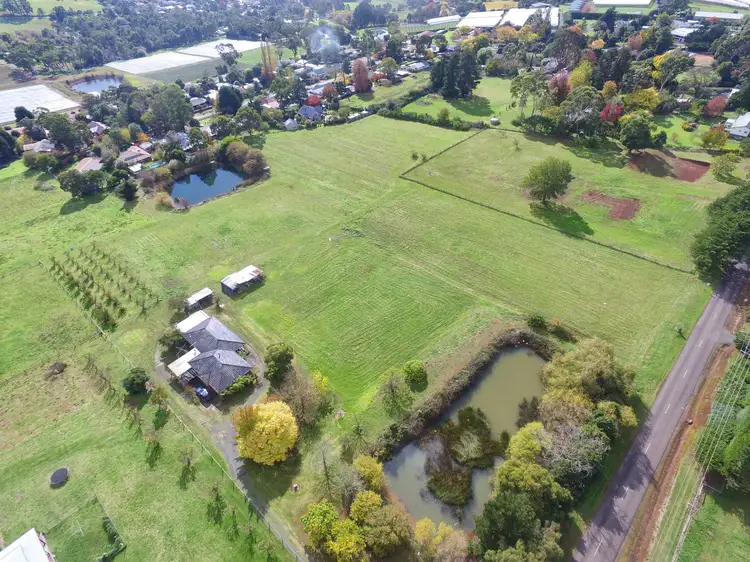 55 Hunter Road, Wandin North VIC 3139