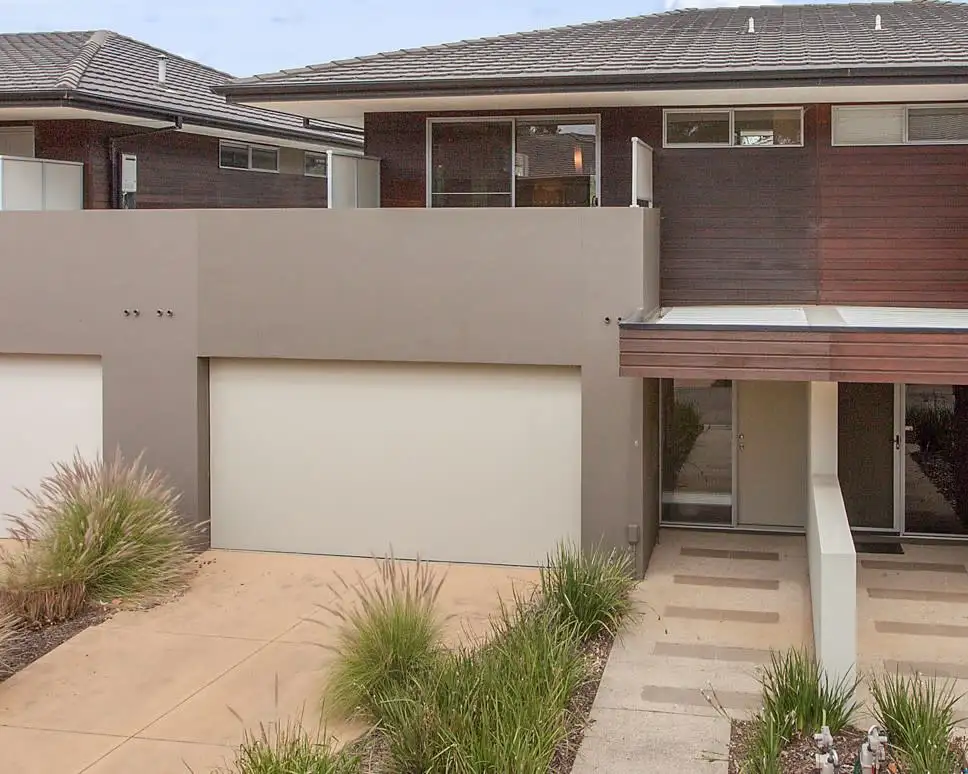 Main view of Homely townhouse listing, 5/2 Barton Drive, Sandhurst VIC 3977