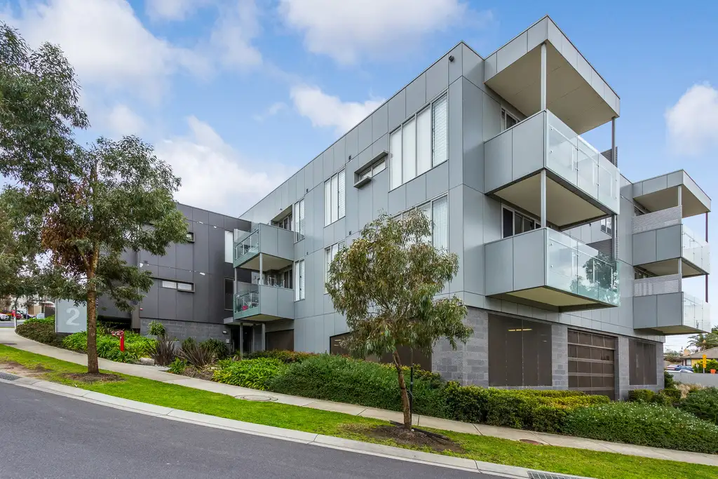 Main view of Homely apartment listing, 4/2 Yarra Bing Crescent, Burwood VIC 3125