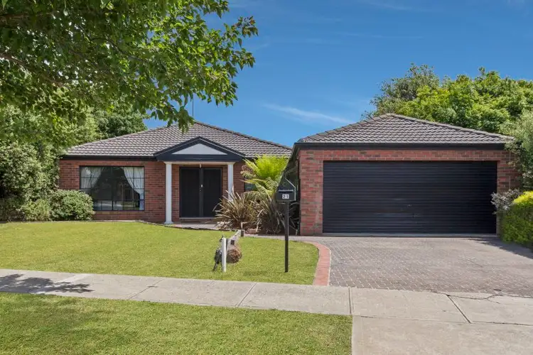 21 Cottage Crescent, Kilmore VIC 3764